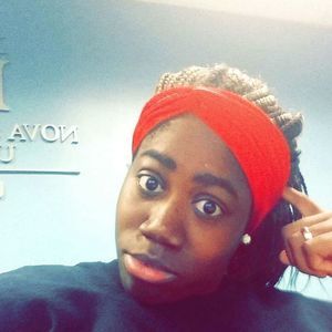 Meet your Posher, Alexis